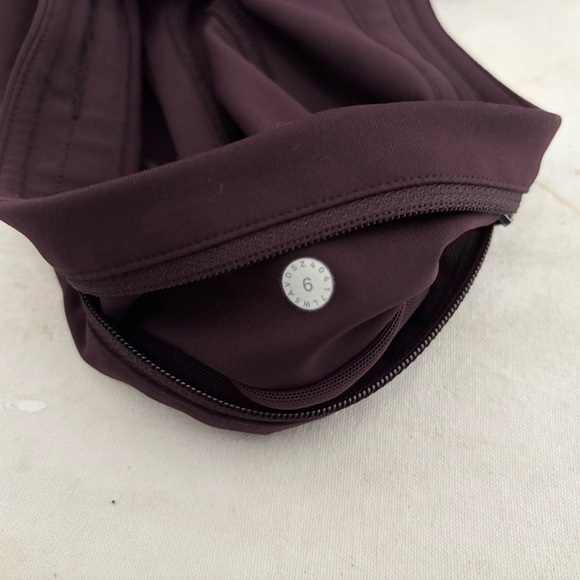 Lululemon Speed Up Tight Full-On Luxtreme 28", Black Cherry - Picture 3 of 4